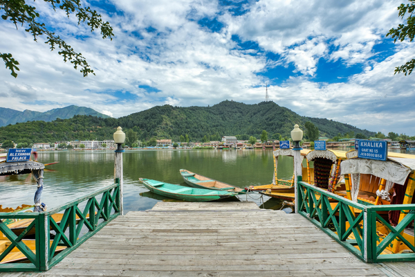 Kashmir Exotic Tour 06 Days/ 05...
